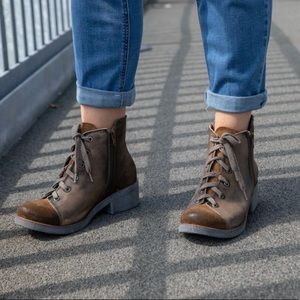 NAOT Groovy Combat style Boots - EU37/US6-6.5